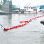 pvc oil containment boom application-6